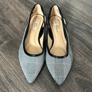 Abella Flats